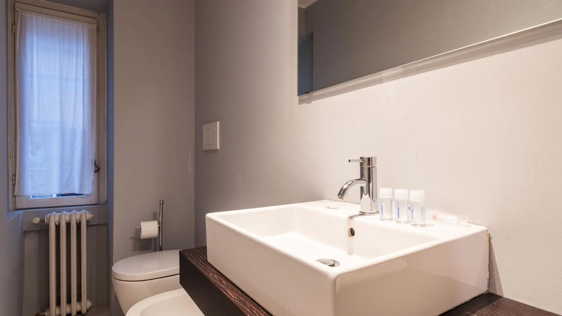 Apartment Easyhomes - Spiga Suite Milan